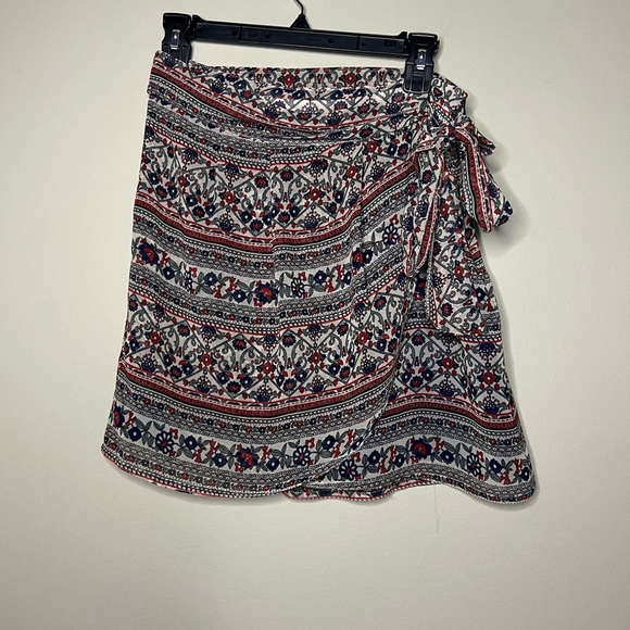 Faux wrap skirt - Picture 1 of 6